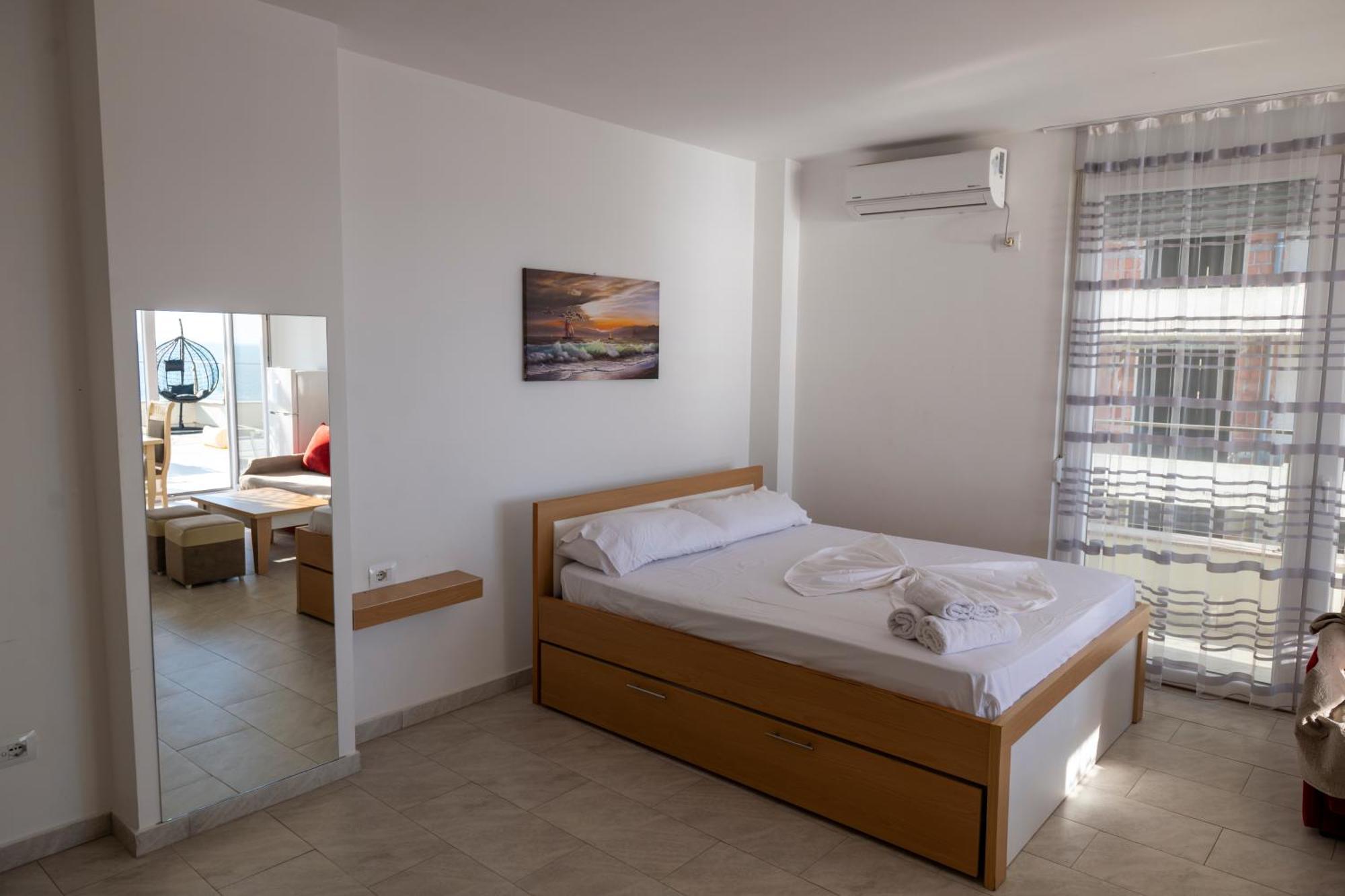 Roxhensi Apartment Shengjin Exterior photo