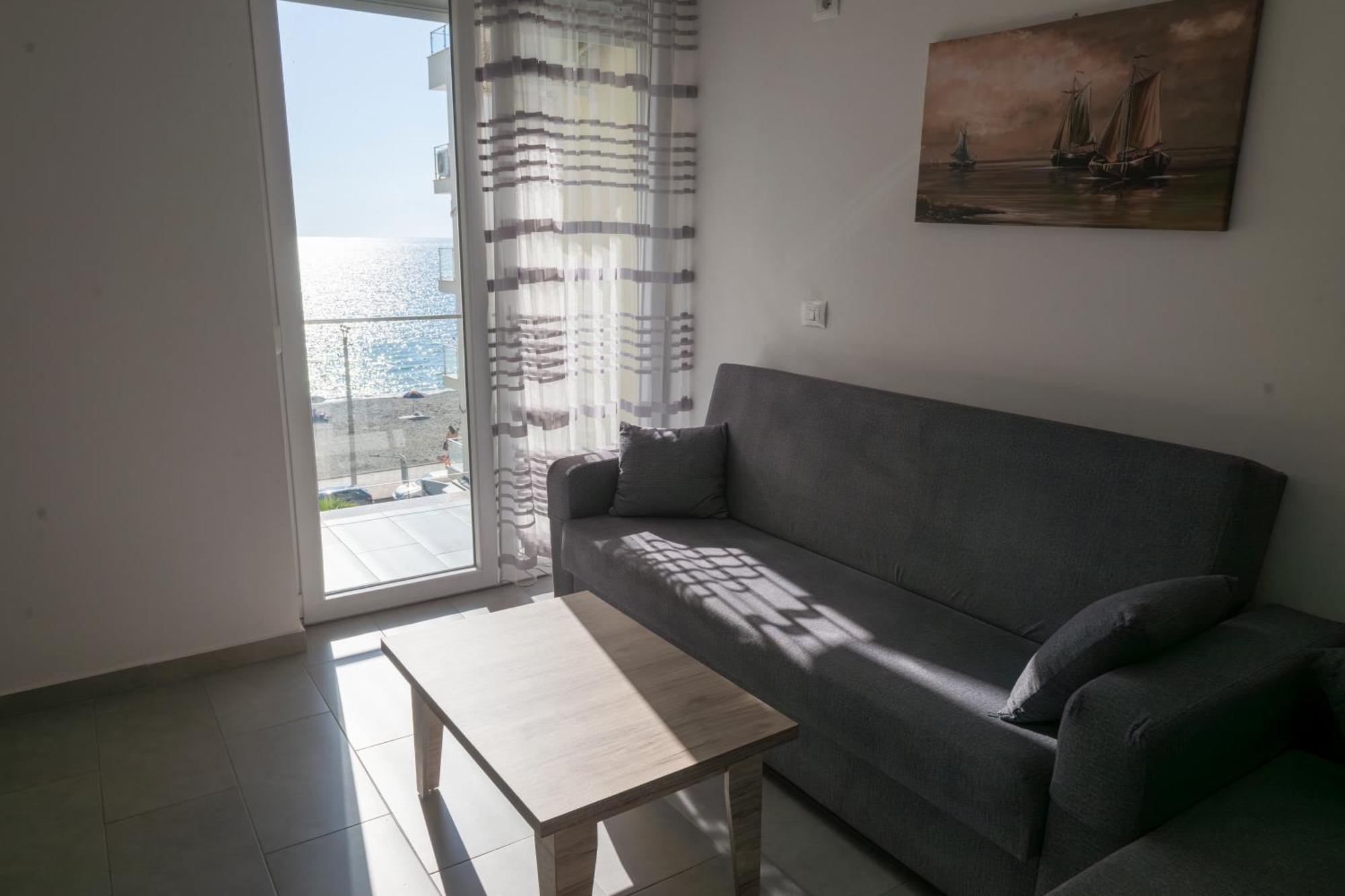 Roxhensi Apartment Shengjin Exterior photo